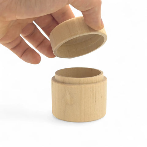 Avatud 60 x 60 mm ümar puidust ehtekarp kaanega