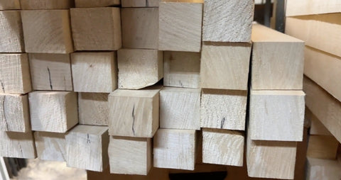 Stack  woodturning blanks ready jaoks treimine